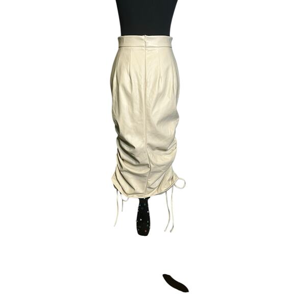 The Brand Label tan faux leather ruched midi skirt size small - Picture 16 of 16